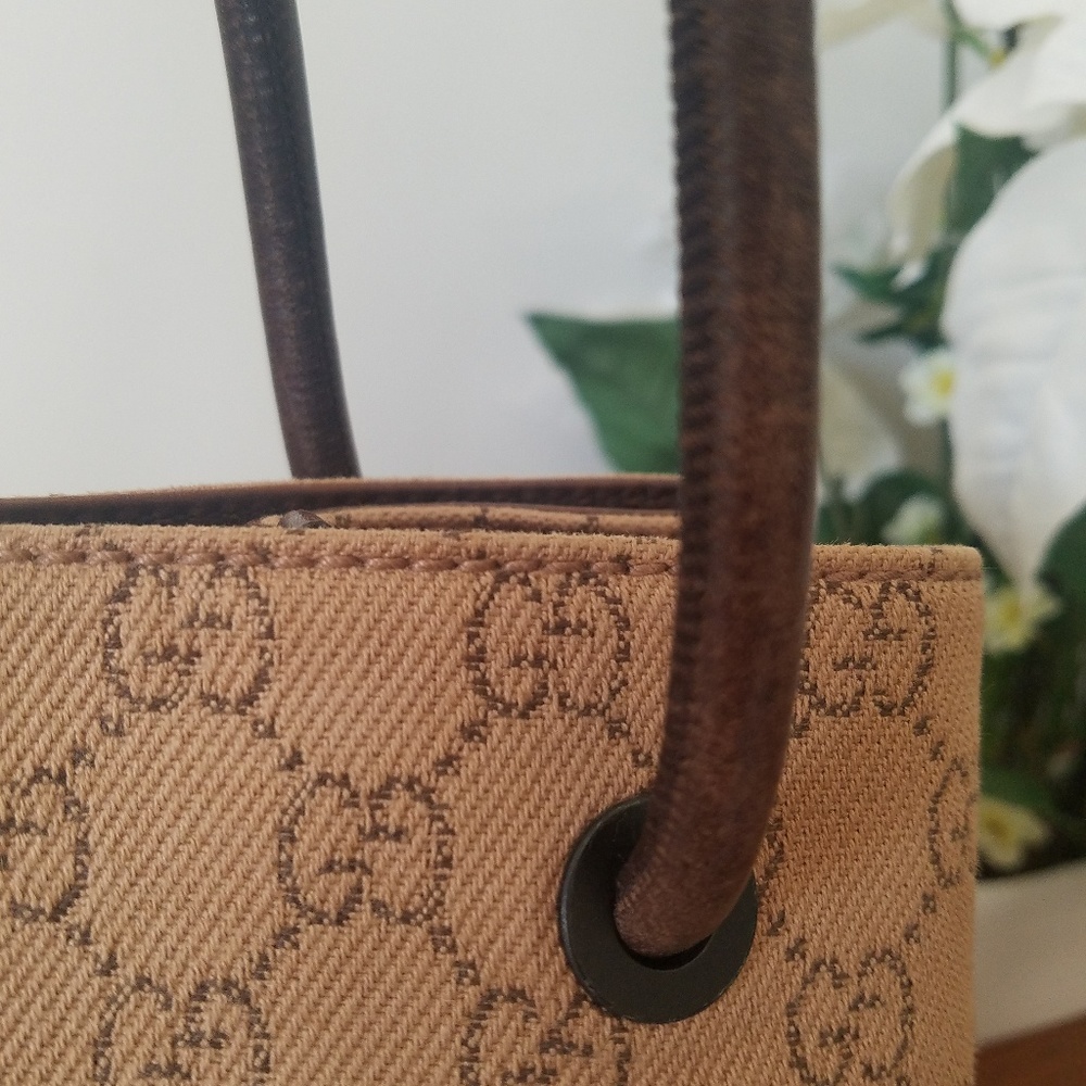 Gucci Handbag - Picture 3 of 8